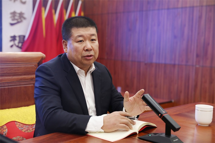 王董.jpg