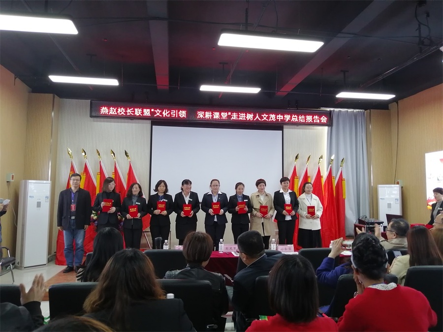 ed930fe8c9fd20171cb66cbd8177b62.jpg
