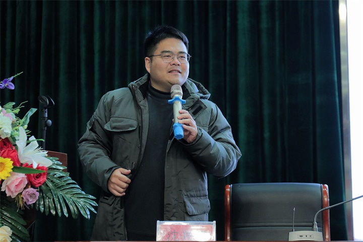 沈興偉.jpg
