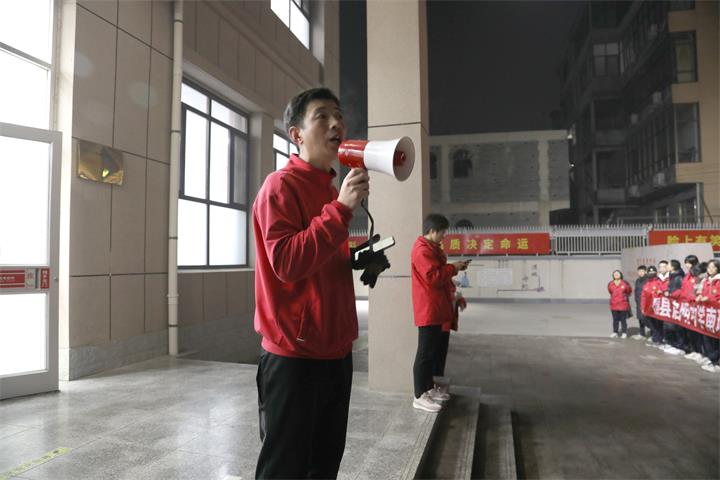 李.jpg