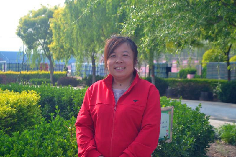 馬阿嬌（數(shù)學(xué)）大專(zhuān)學(xué)歷，小學(xué)數(shù)學(xué)教師，2008年參加工作，一直熱衷于教育事業(yè)，對(duì)工作盡職盡責(zé)，為人師表，團(tuán)結(jié)同事，關(guān)愛(ài)學(xué)生。用真心、誠(chéng)心、愛(ài)心對(duì)待每一位學(xué)生.jpg