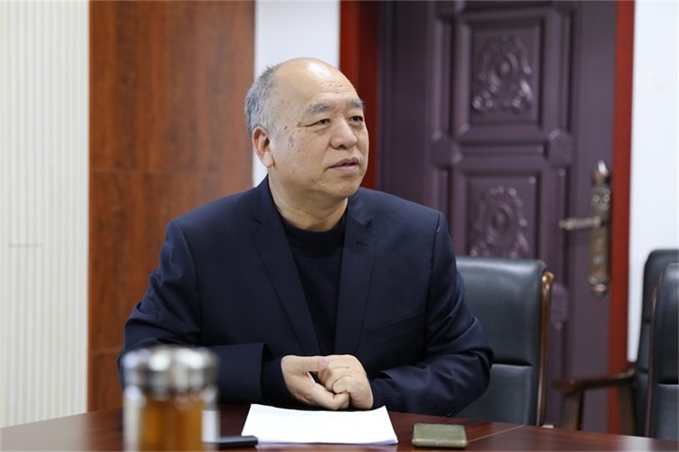 王建宗主讲的"2022年任职目标及岗位责任制"培训会在诺亚教育集团会议